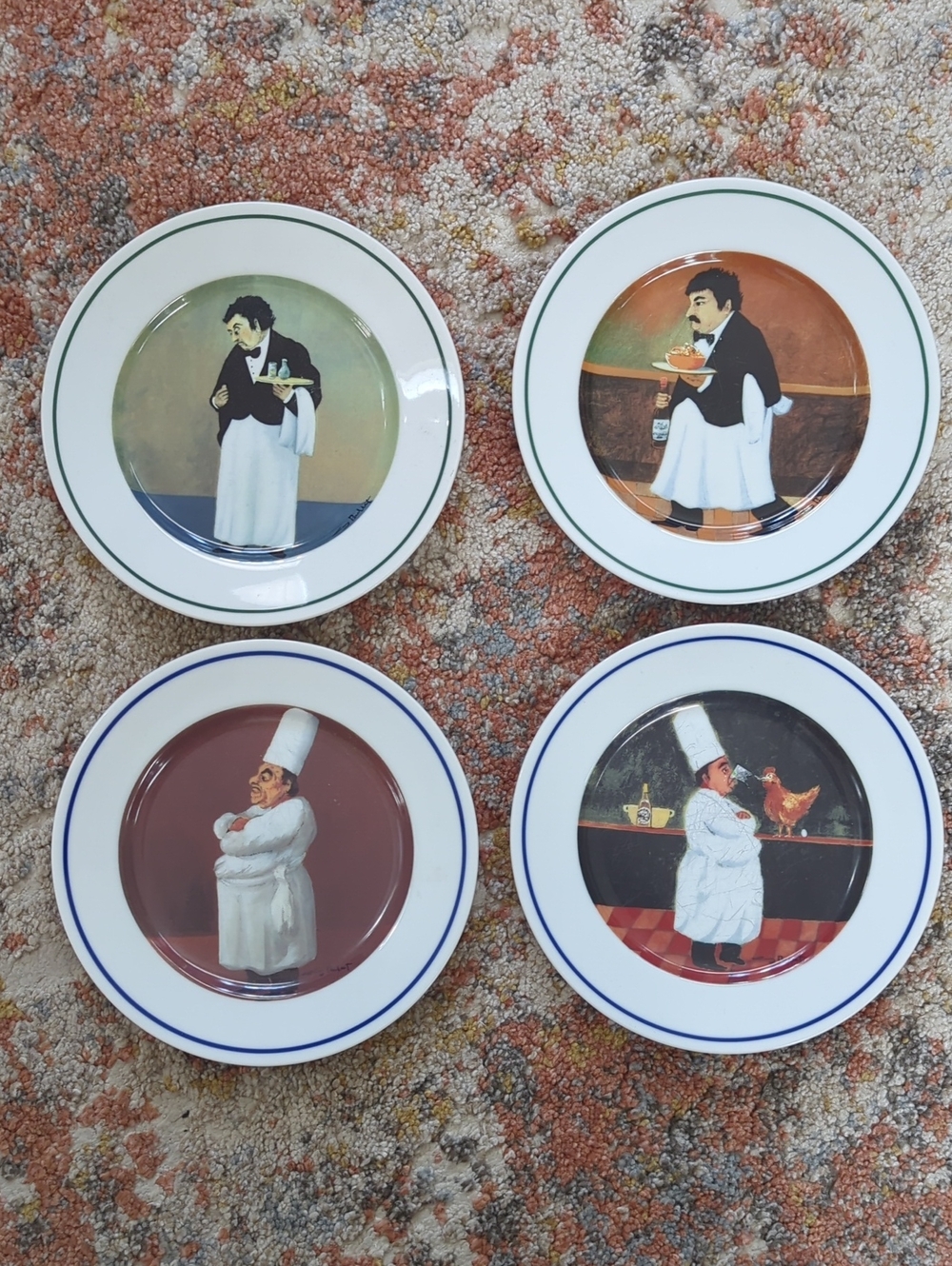 William Sonoma Set Of 4 salad/dessert Plates
